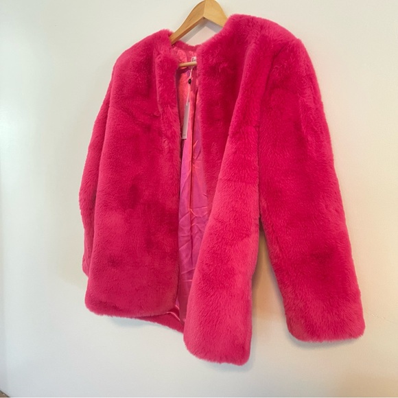 NWT Lovers + Friends Zoe Faux Fur Coat - Picture 6 of 14